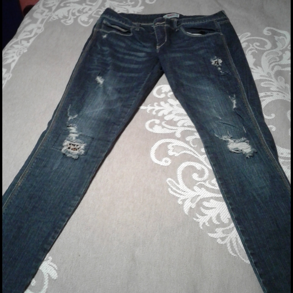 Blue jeans with rippes